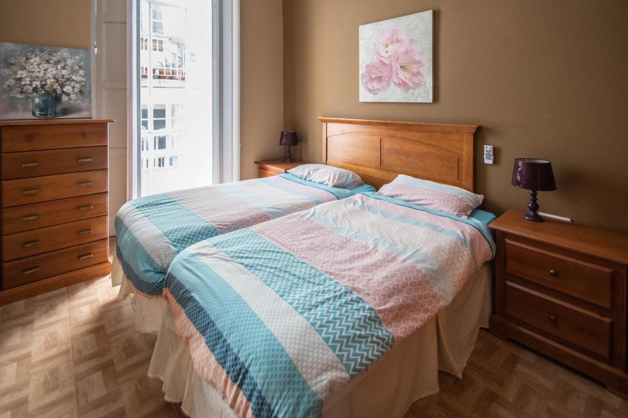 Apartamento Del Arqueologo De กาดิซ ภายนอก รูปภาพ
